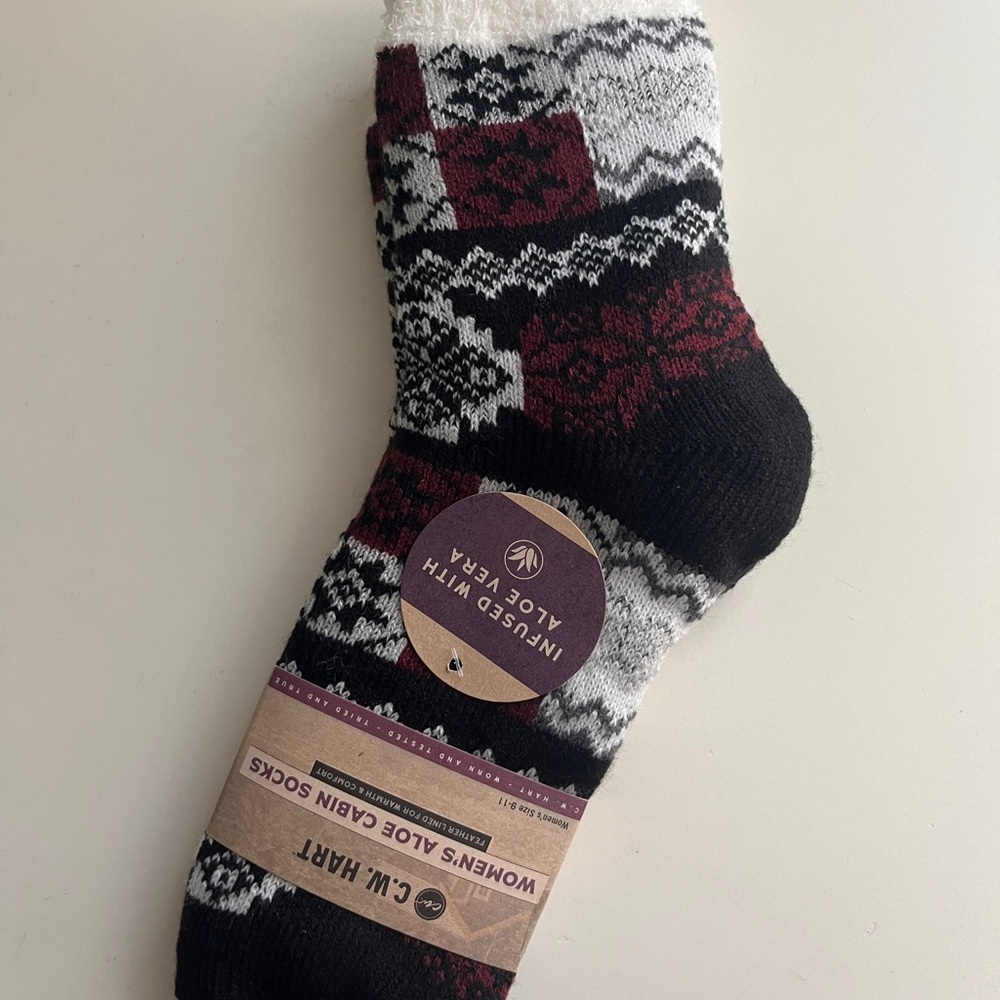 NWT Black and Red Women’s Aloe Infused Cabin Socks